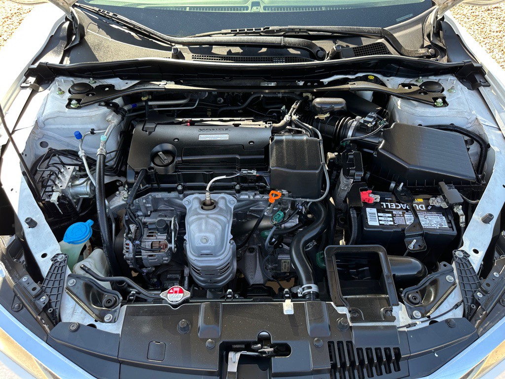 2017 Honda Accord Image 13