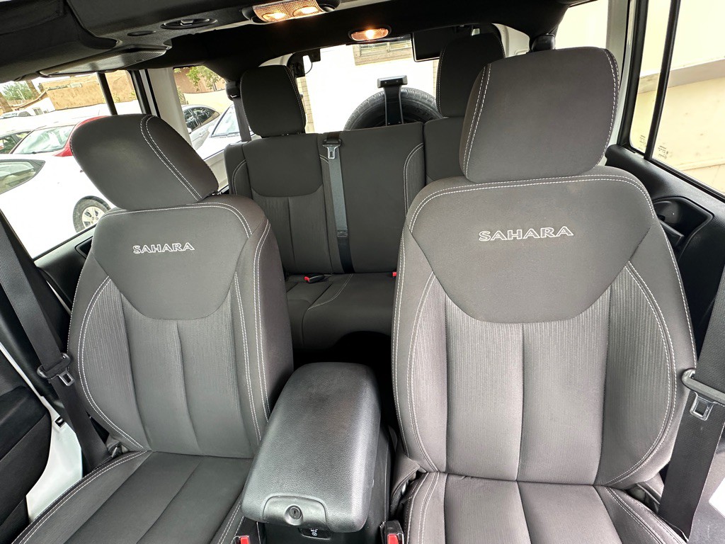 2017 Jeep Wrangler Unlimited Image 12
