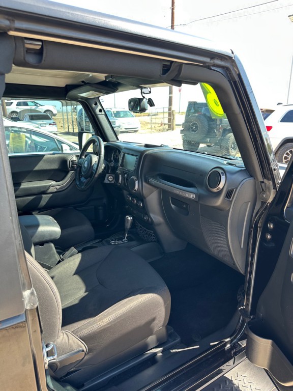 2016 Jeep Wrangler Image 9