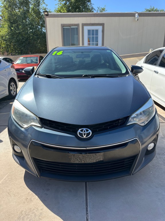 2016 Toyota Corolla Image 2