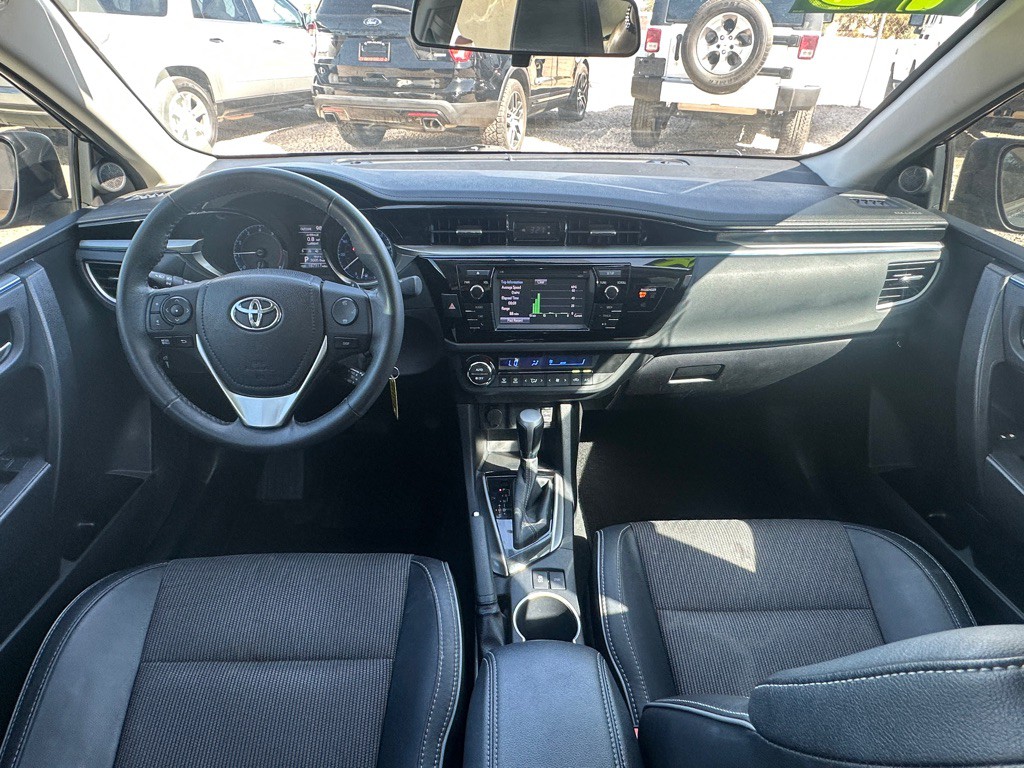 2016 Toyota Corolla Image 11