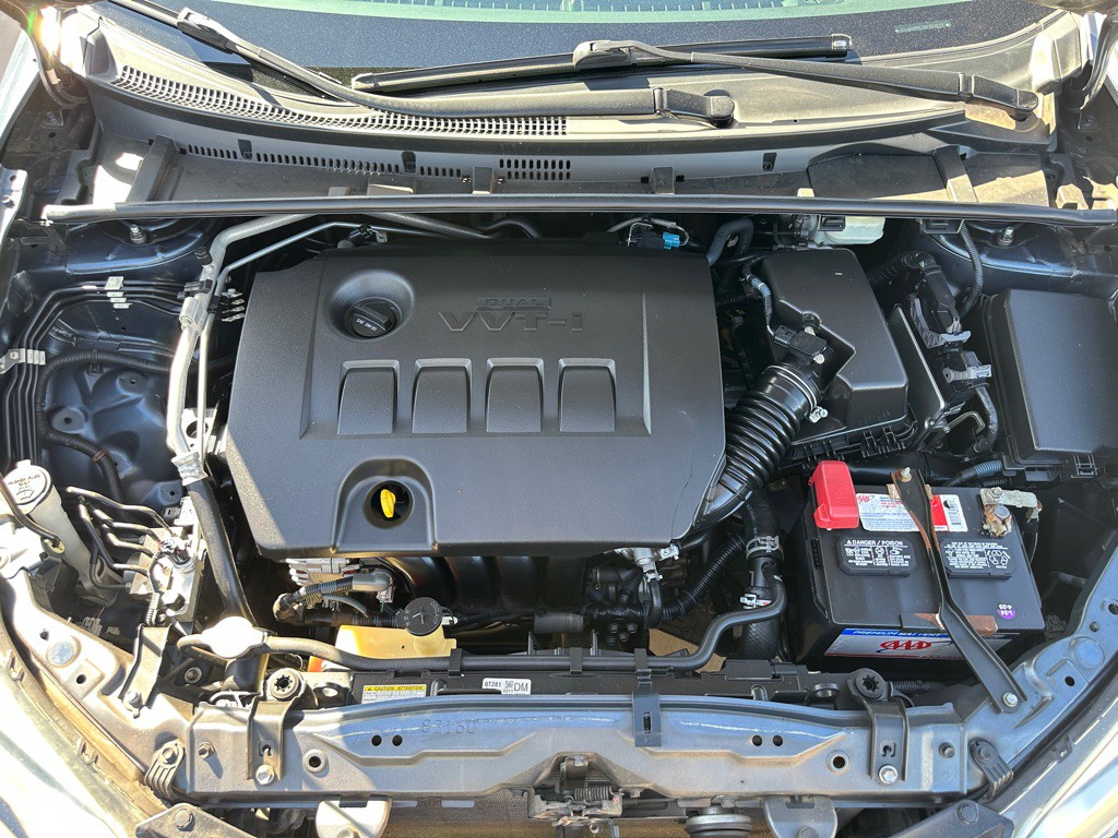2016 Toyota Corolla Image 13