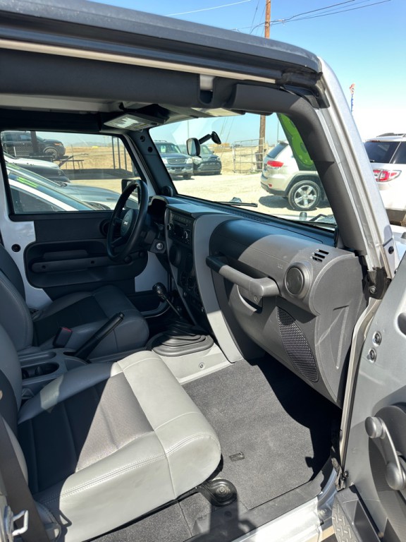 2008 Jeep Wrangler Image 9