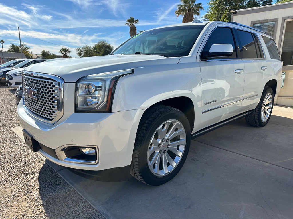 2015 GMC Yukon Image 1