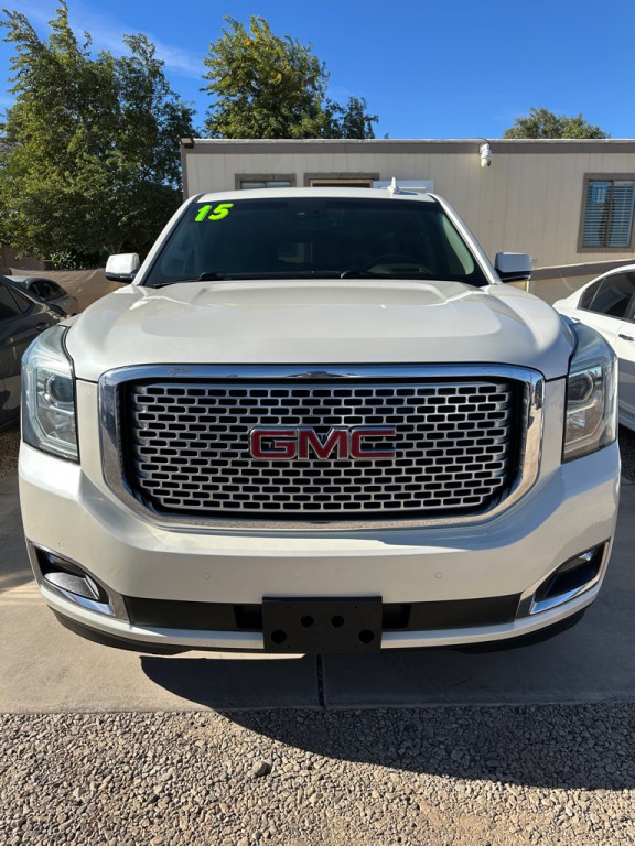 2015 GMC Yukon Image 2