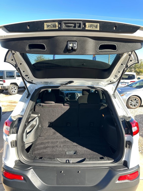 2015 Jeep Cherokee Image 9