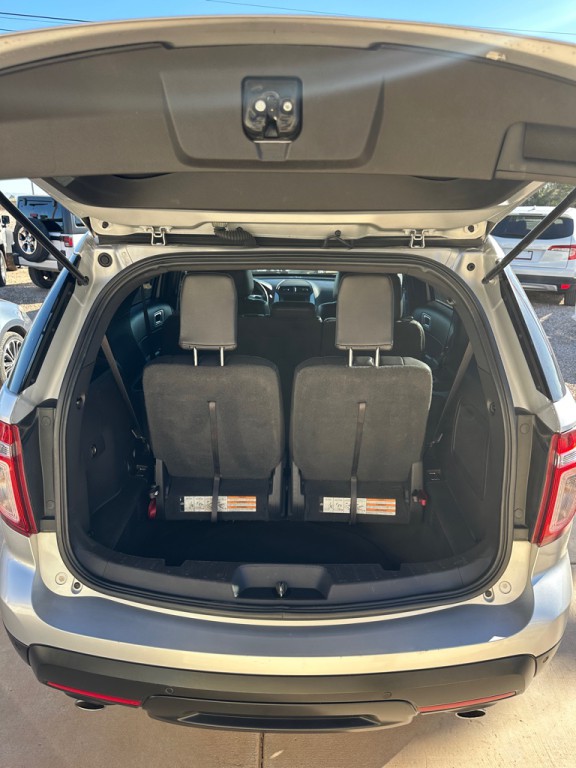 2015 Ford Explorer Image 9