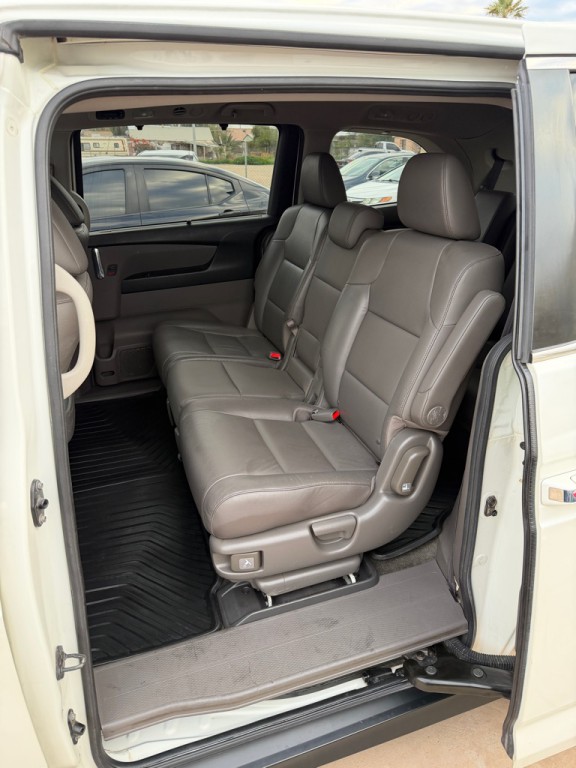 2016 Honda Odyssey Image 8