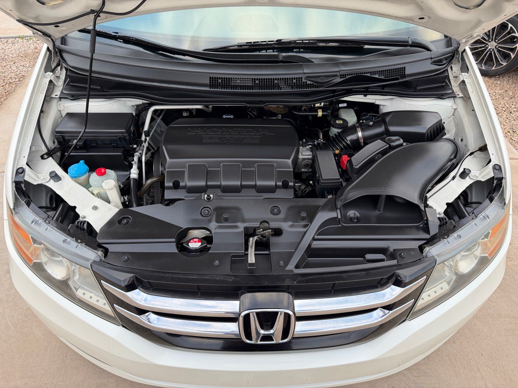 2016 Honda Odyssey Image 14