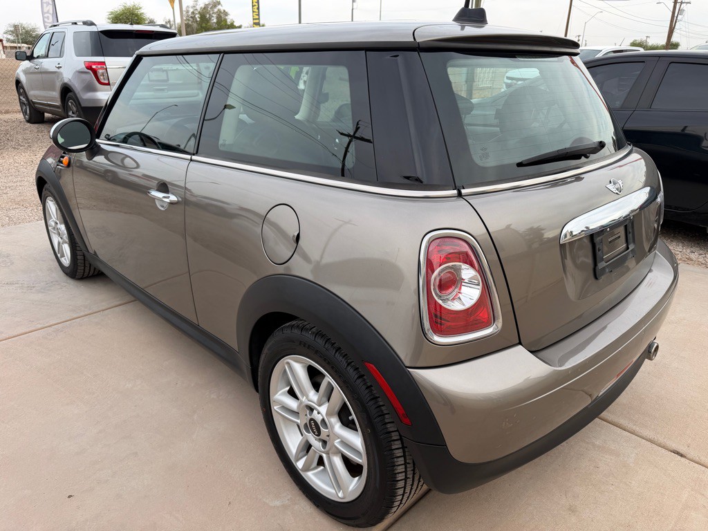 2012 MINI Cooper Image 6