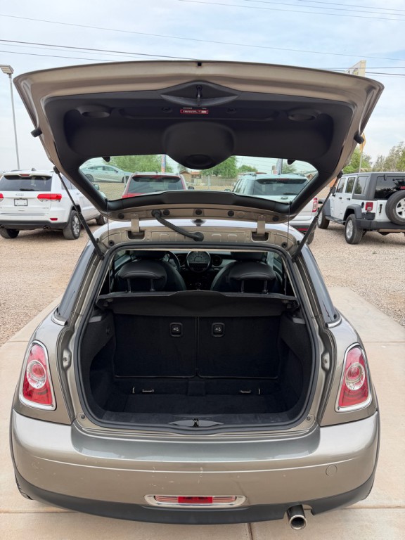 2012 MINI Cooper Image 8