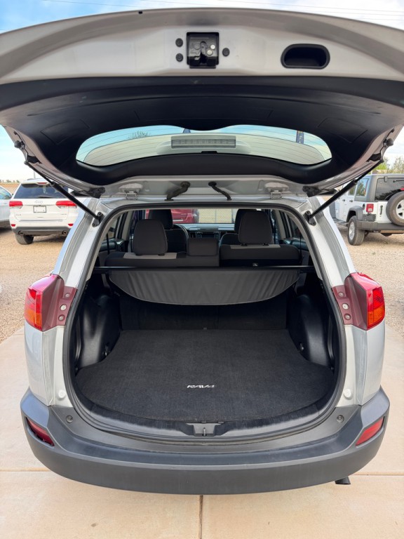 2015 Toyota Rav4 Image 9
