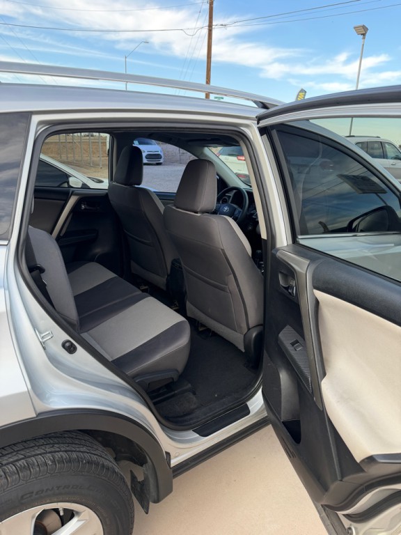 2015 Toyota Rav4 Image 10