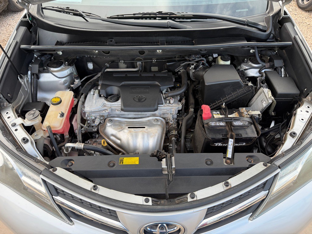 2015 Toyota Rav4 Image 14