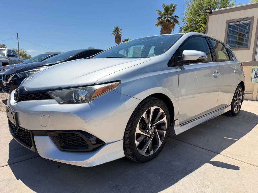2018 Toyota Corolla Image 1