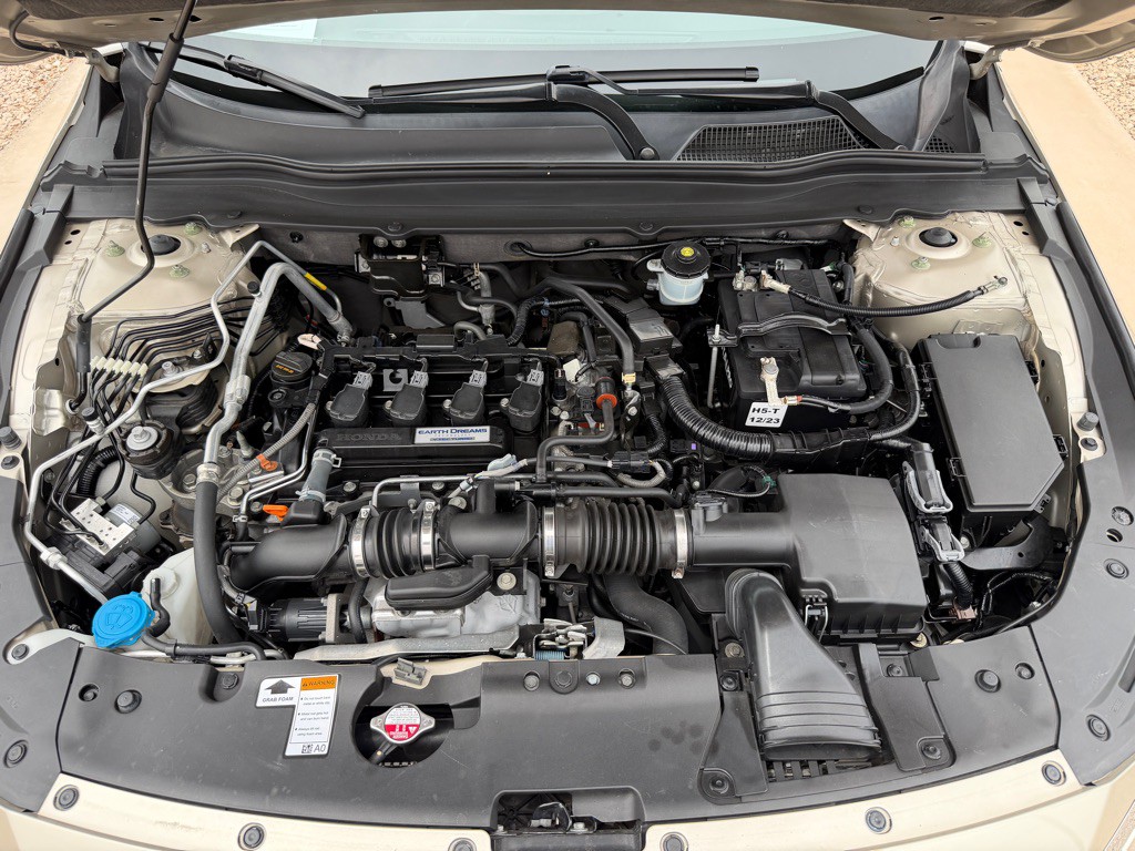 2018 Honda Accord Image 13