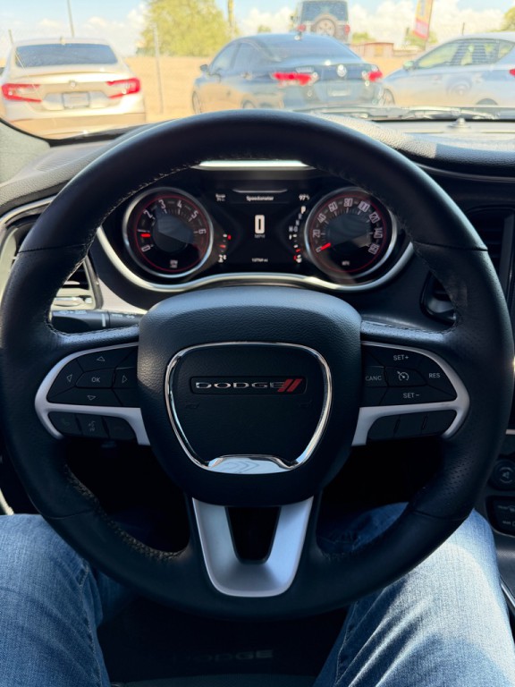 2016 Dodge Challenger Image 12
