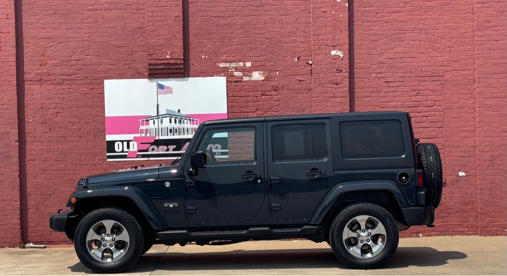 2016 Jeep Wrangler Unlimited Image 2