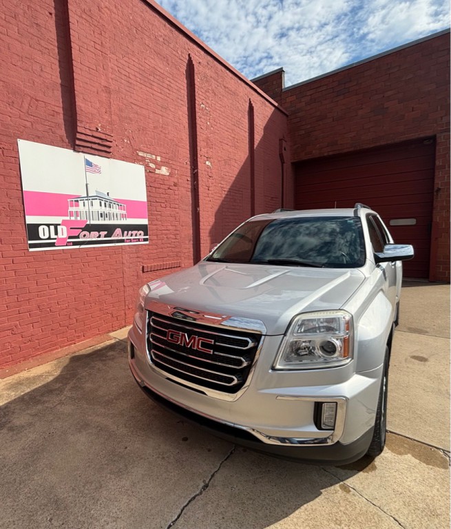 2017 GMC Terrain Image 1