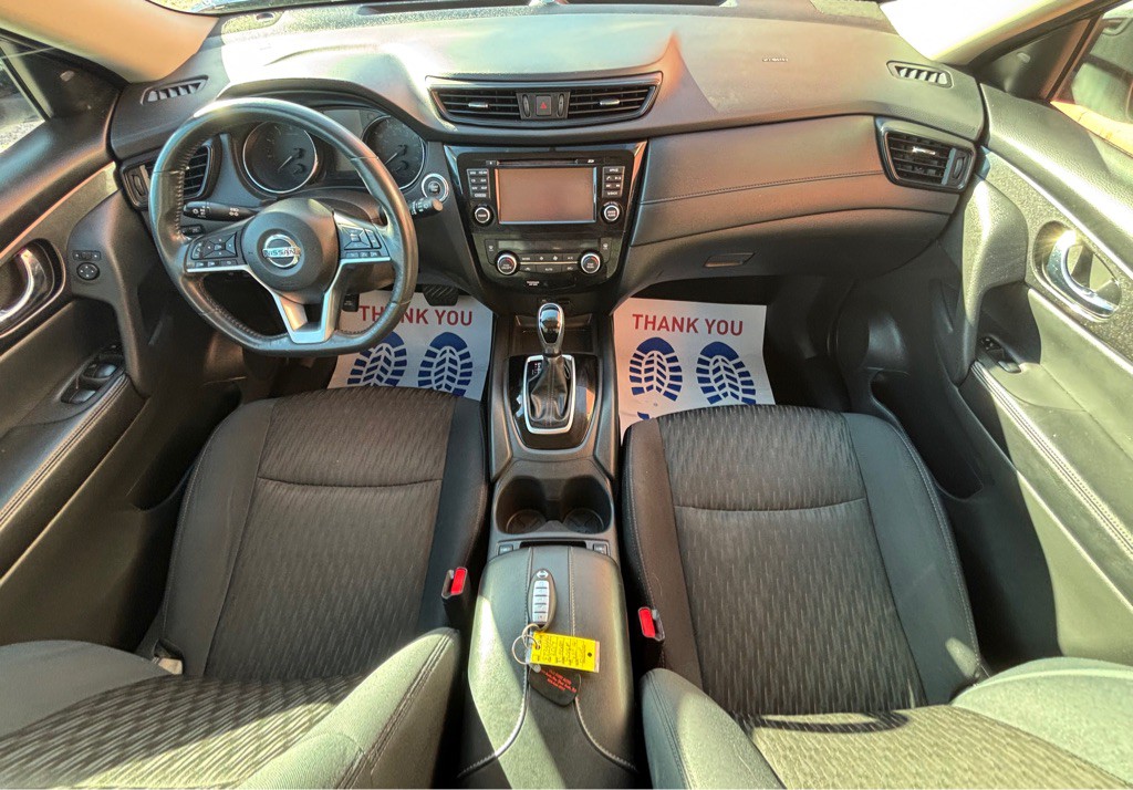 2017 Nissan Rogue Image 6