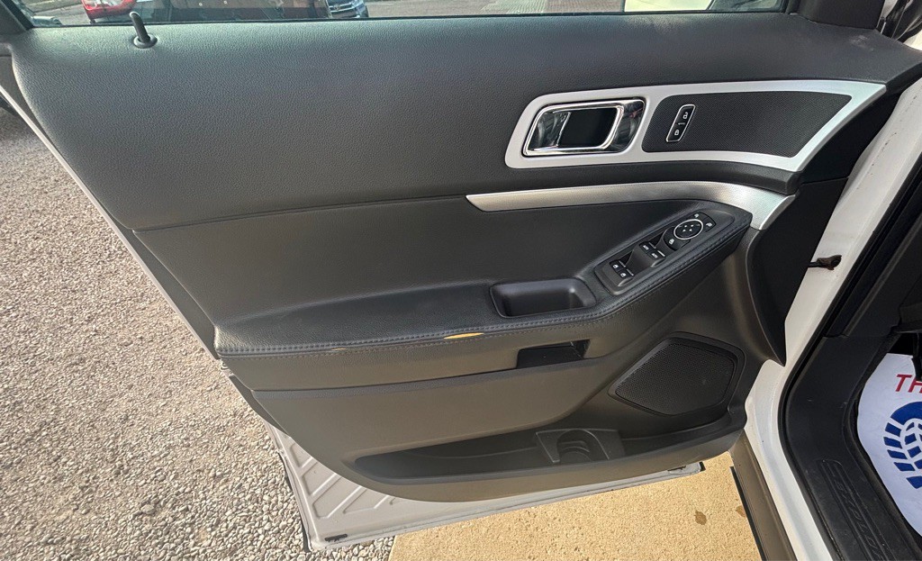 2014 Ford Explorer Image 3