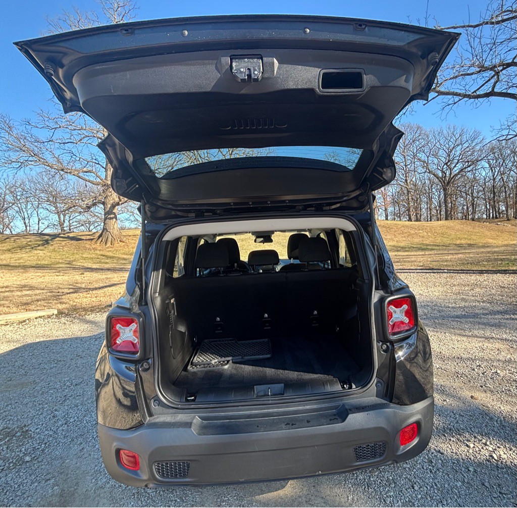 2021 Jeep Renegade Image 9