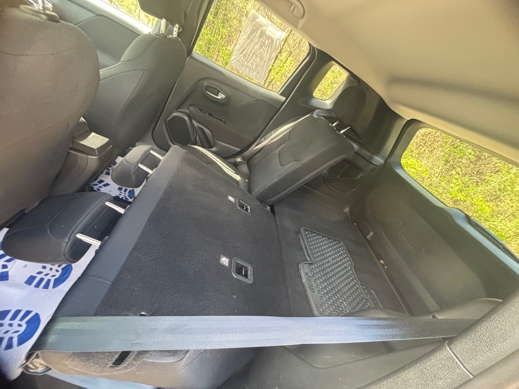 2021 Jeep Renegade Image 6