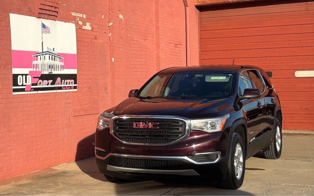 2018 GMC Acadia Image 2