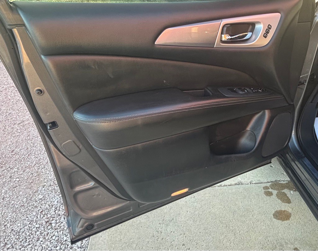 2019 Nissan Pathfinder Image 3