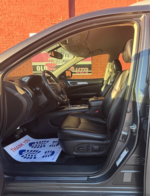 2019 Nissan Pathfinder Image 4