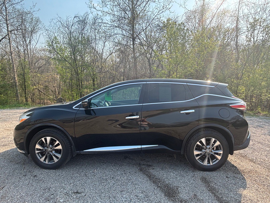 2017 Nissan Murano Image 2