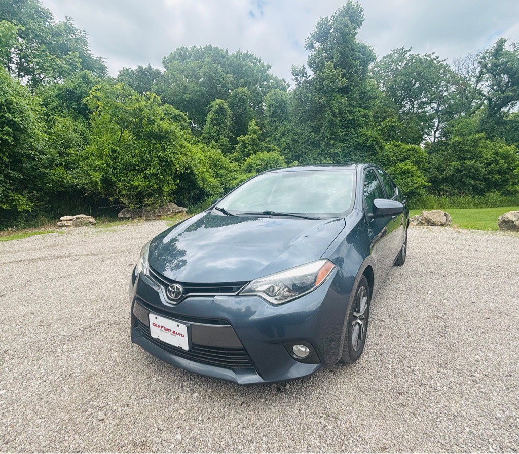 2016 Toyota Corolla Image 1