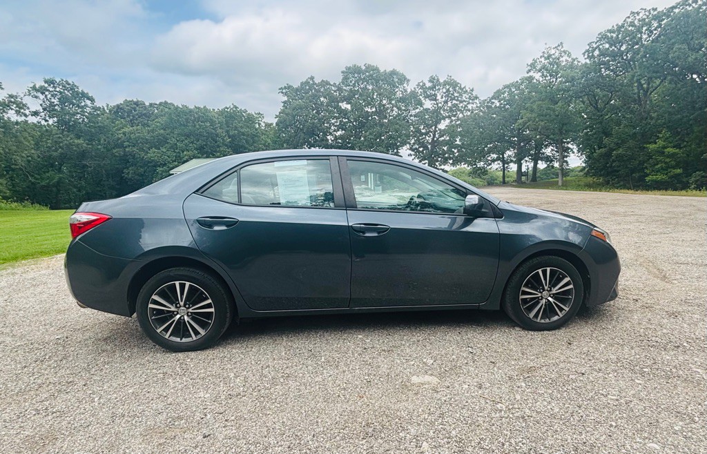 2016 Toyota Corolla Image 7