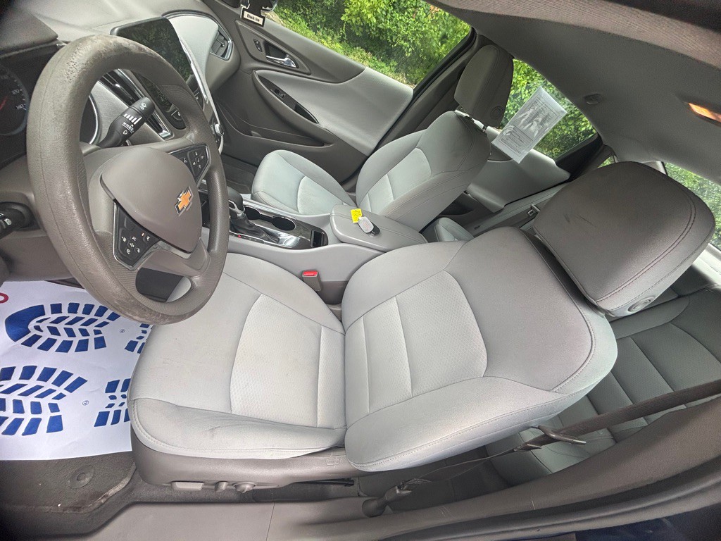 2021 Chevrolet Malibu Image 3