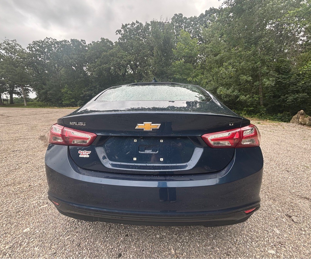 2021 Chevrolet Malibu Image 6