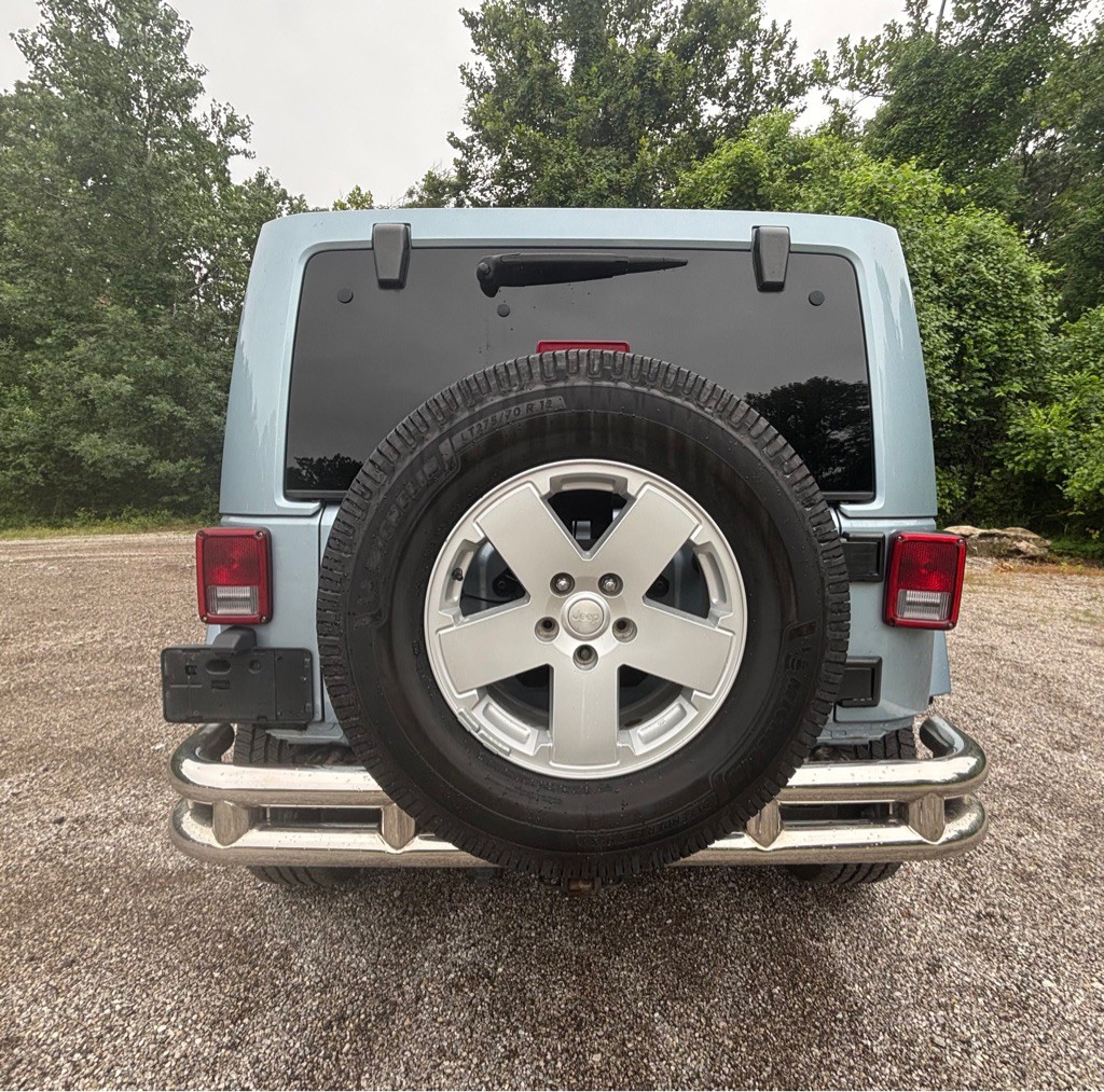 2012 Jeep Wrangler Unlimited Image 8
