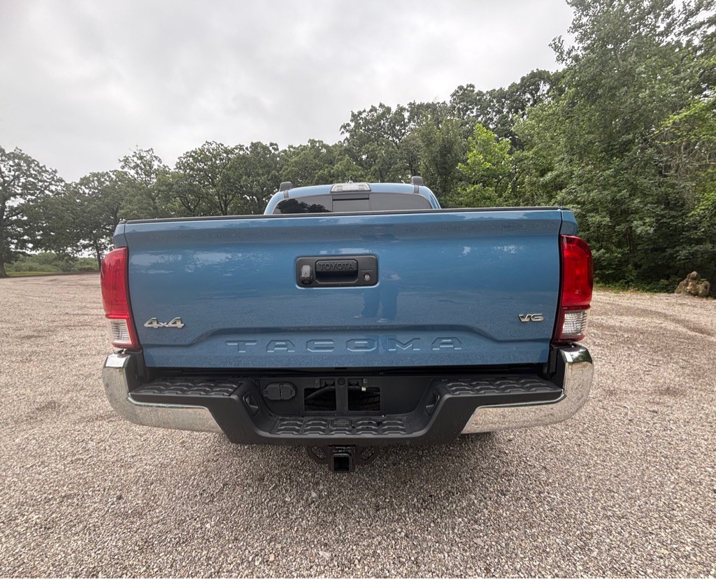 2019 Toyota Tacoma Image 6