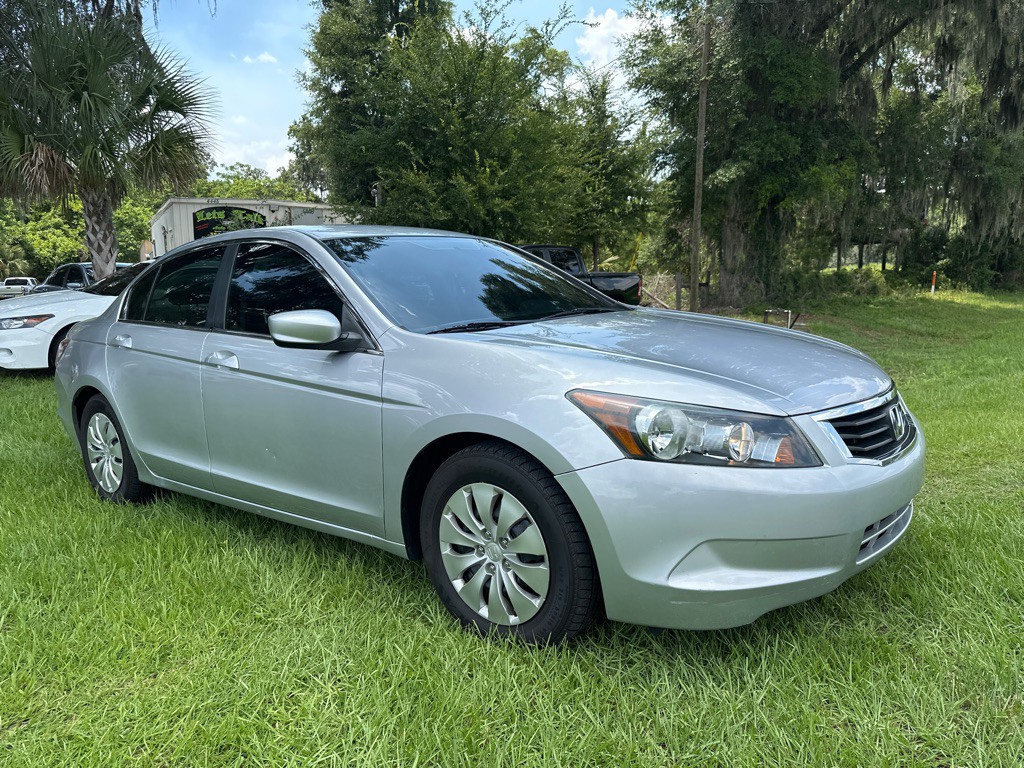 2010 Honda Accord Image 2
