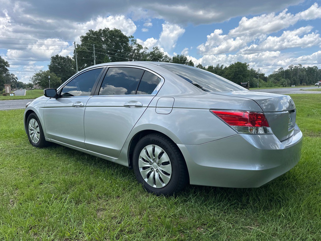 2010 Honda Accord Image 5