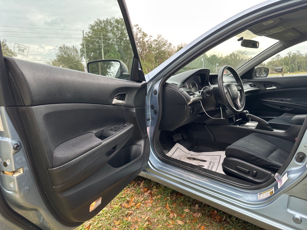 2012 Honda Accord Image 7