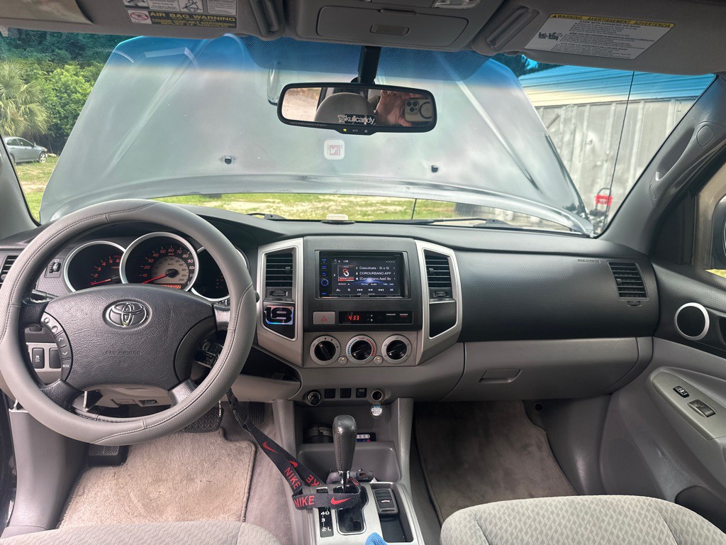 2010 Toyota Tacoma Image 11