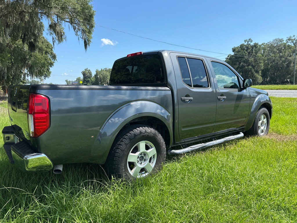 2007 Nissan Frontier Image 3
