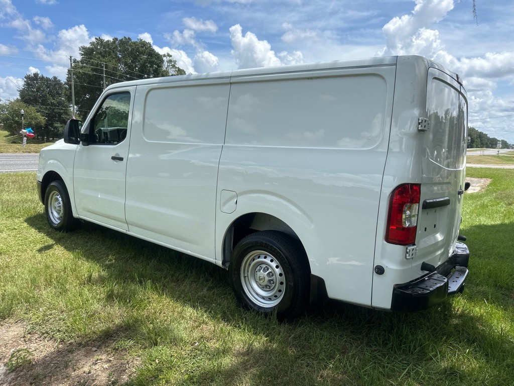 2017 Nissan NV Image 5