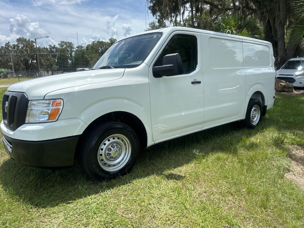 2017 Nissan NV Image 6
