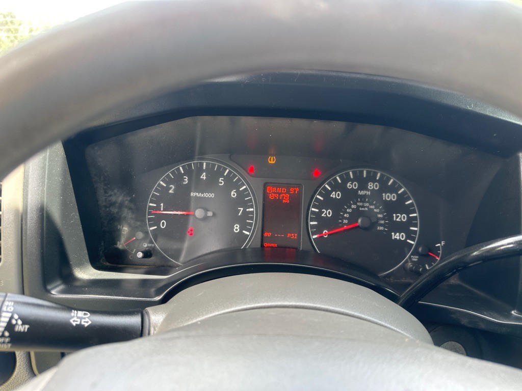 2017 Nissan NV Image 8