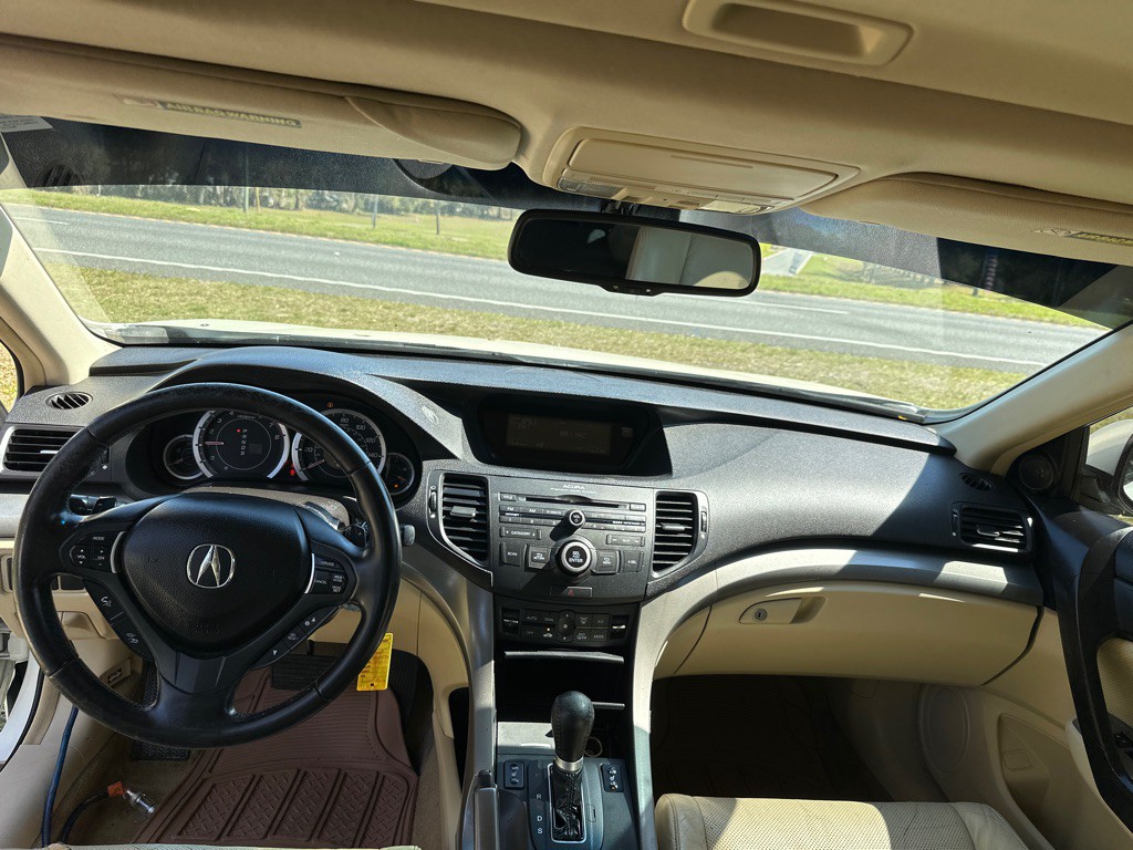 2010 Acura TSX Image 8