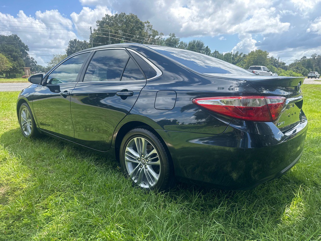 2015 Toyota Camry Image 5