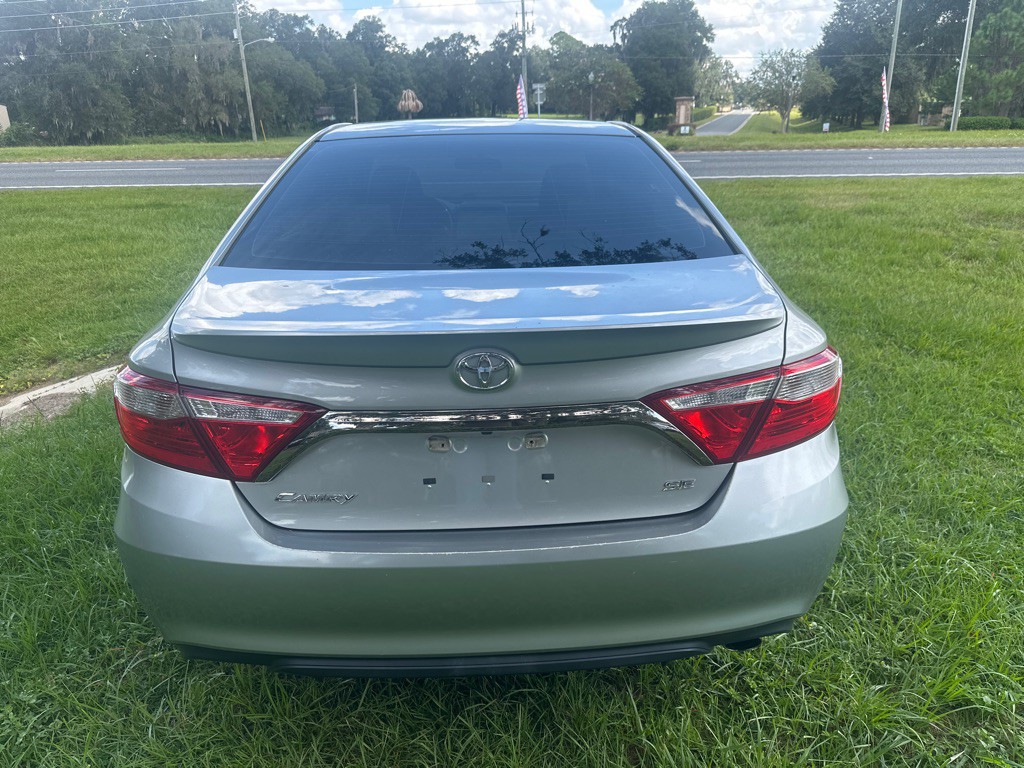 2015 Toyota Camry Image 4