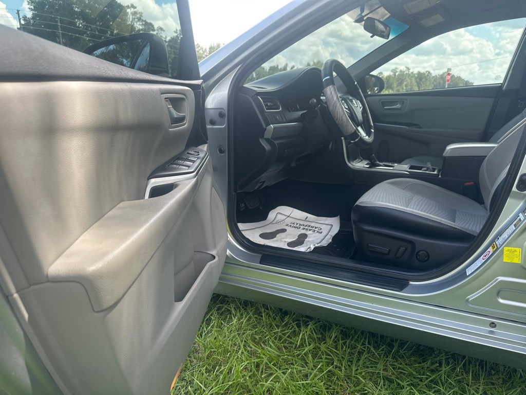 2015 Toyota Camry Image 7