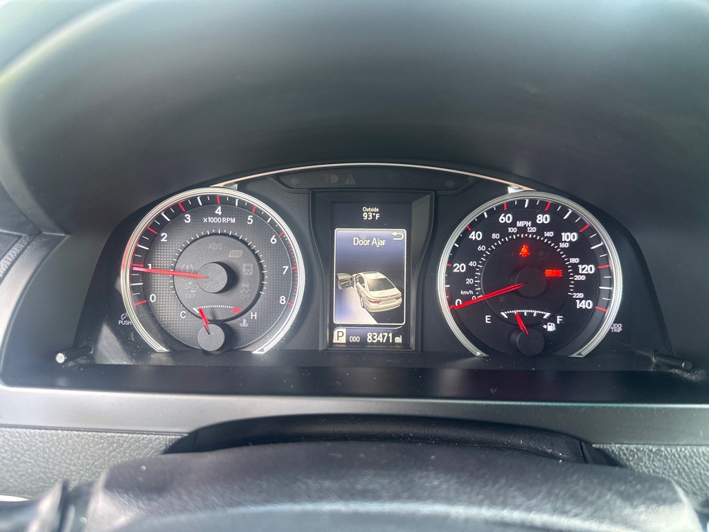 2015 Toyota Camry Image 10